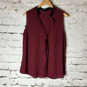 Women’s maroon and black print sleeveless top L